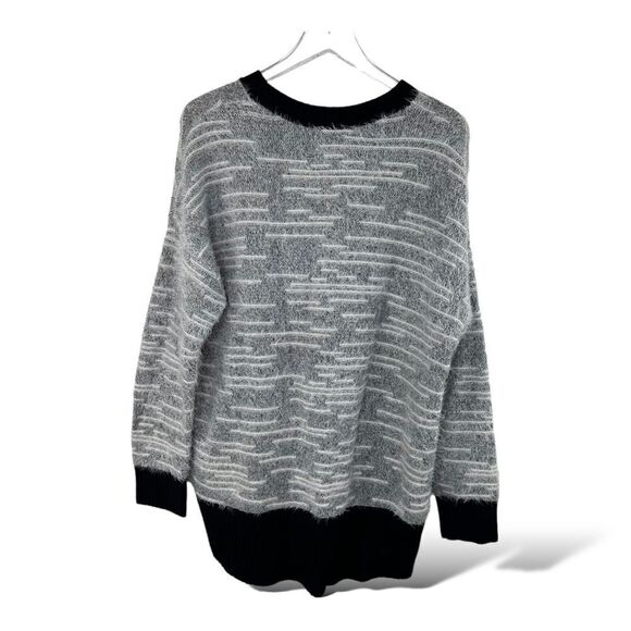 Lou & Grey Womens Eyelash Fuzzy Sweater Crewneck Long Sleeve Black White Sz L‎ - Picture 11 of 12